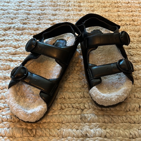 Zara dad sandal sherpa faux leather euro 40 - Picture 2 of 5